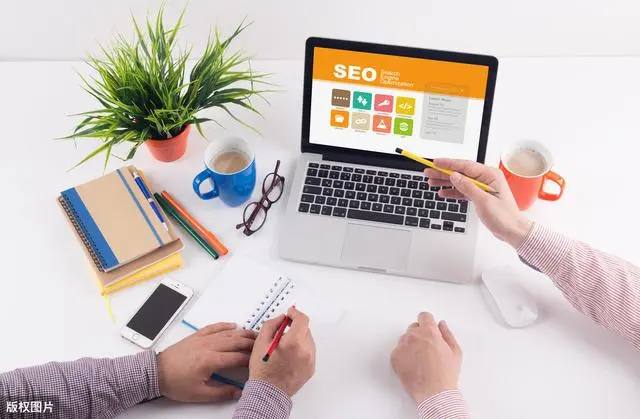 Bsports必一网页版女子踩指压板分钟脚底喷血